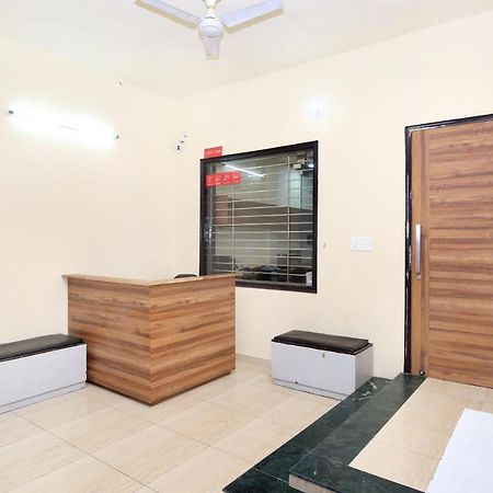Oyo 16126 Aanantham Hotel Ludhiana Ngoại thất bức ảnh