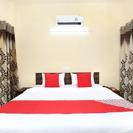 Oyo 16126 Aanantham Hotel Ludhiana Ngoại thất bức ảnh