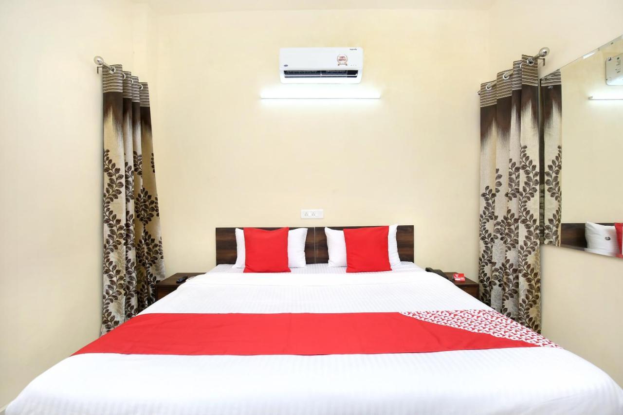Oyo 16126 Aanantham Hotel Ludhiana Ngoại thất bức ảnh