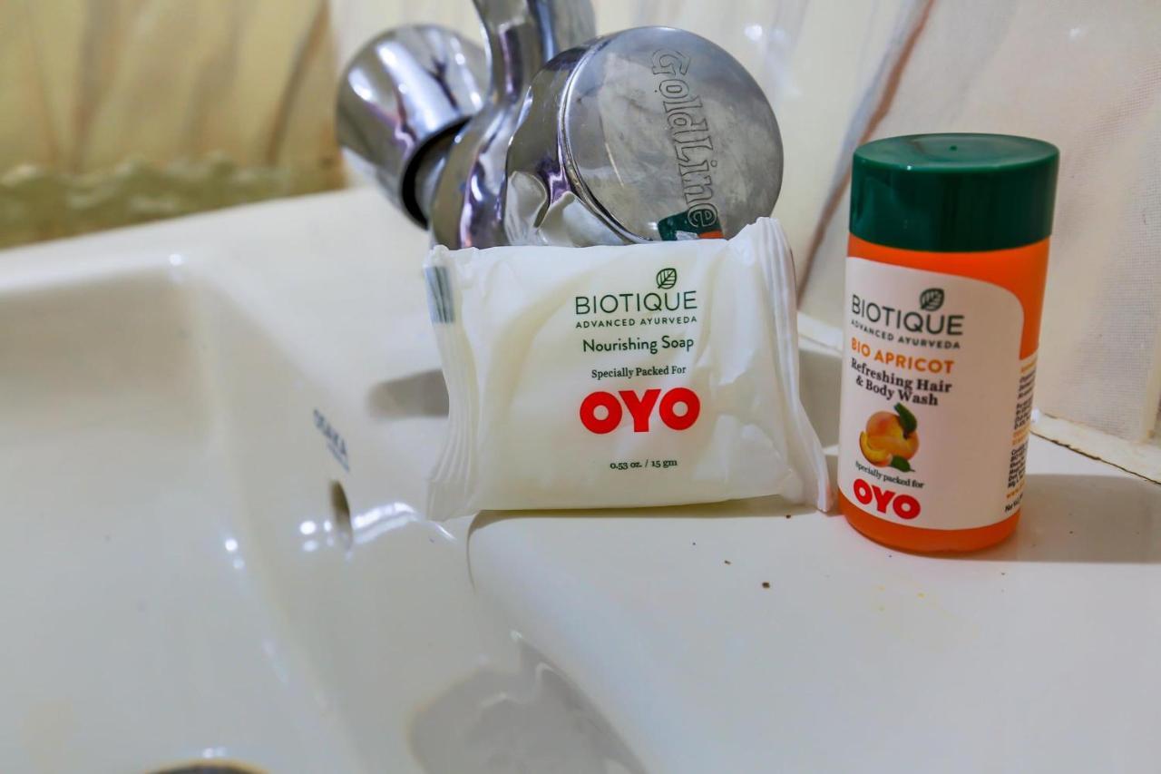 Oyo 16126 Aanantham Hotel Ludhiana Ngoại thất bức ảnh